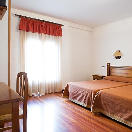 Hotel Latre Broto Luaran gambar