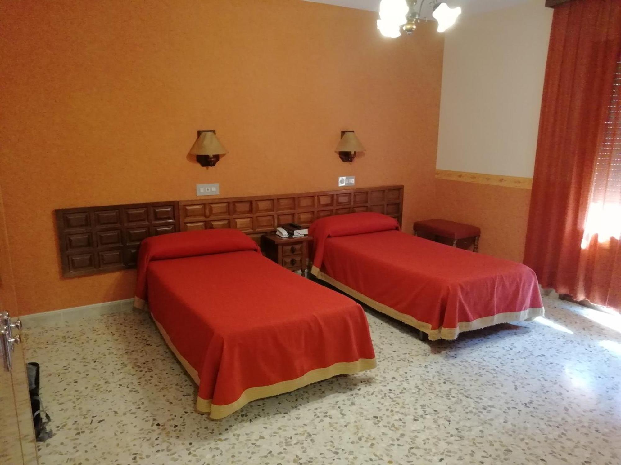 Hotel Latre Broto Luaran gambar