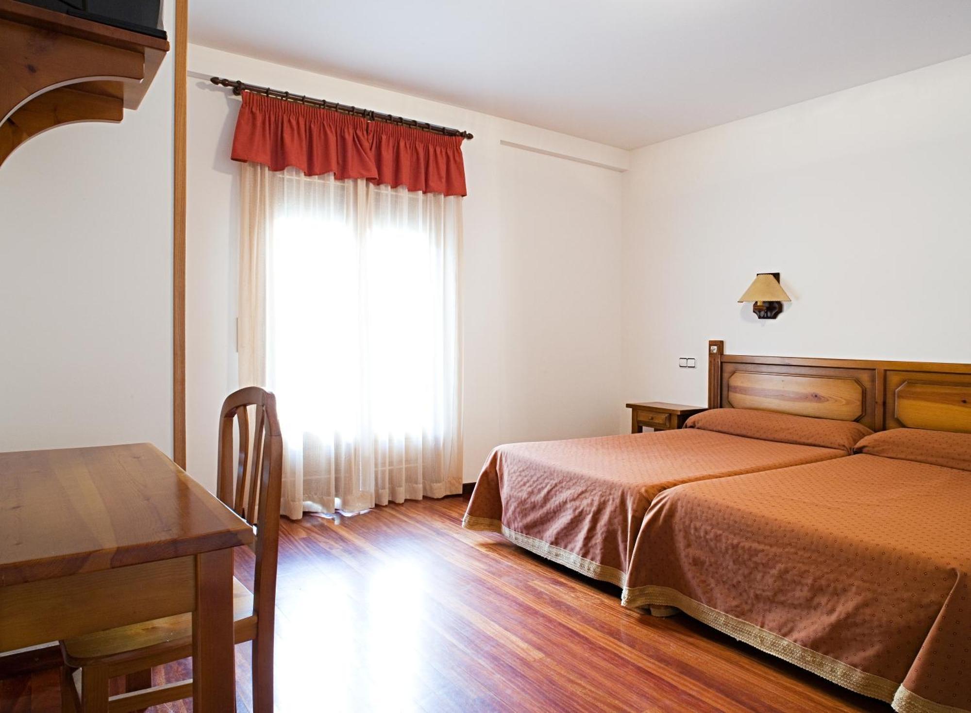 Hotel Latre Broto Luaran gambar