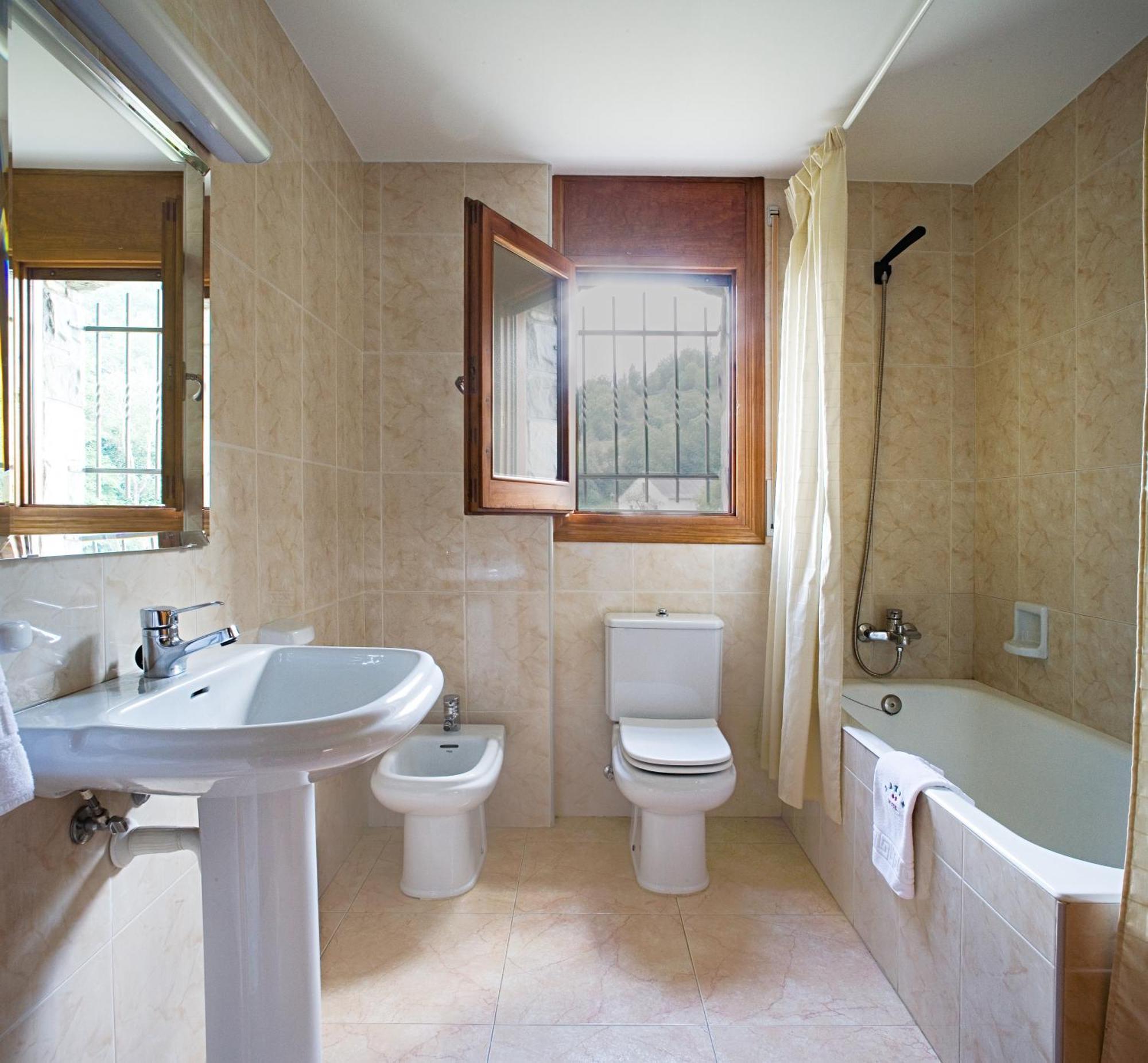 Hotel Latre Broto Luaran gambar