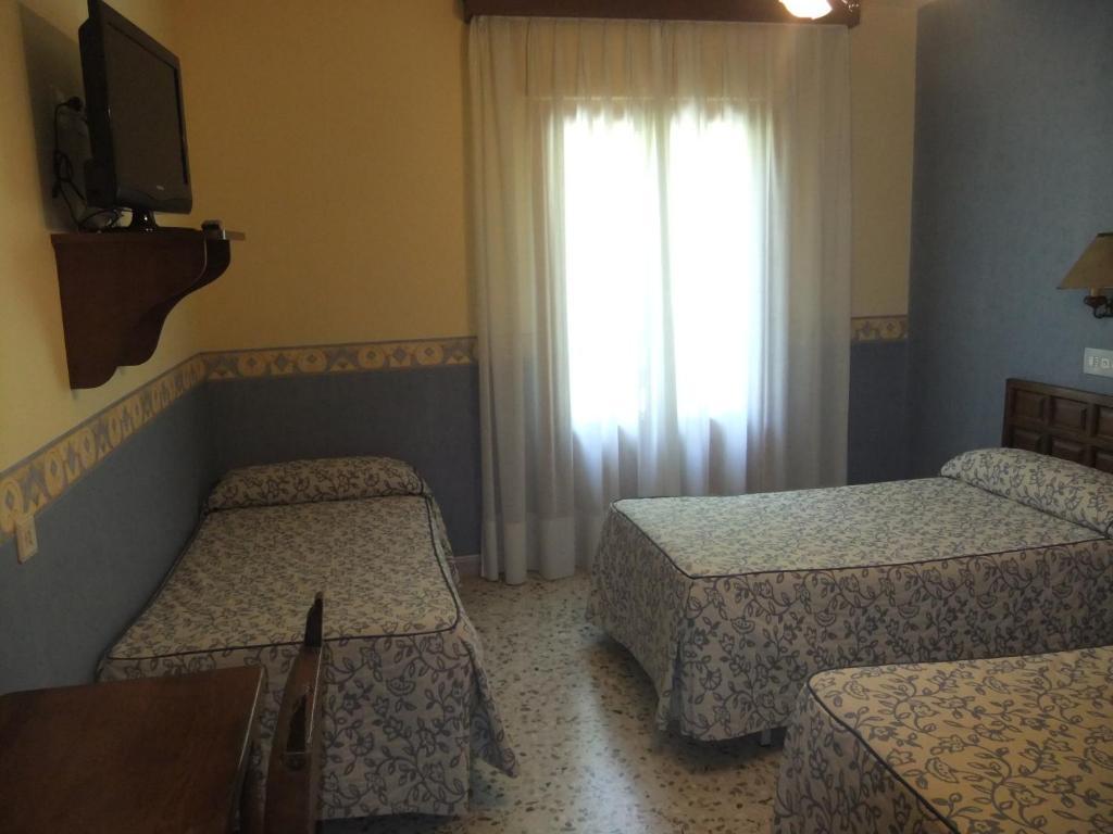 Hotel Latre Broto Bilik gambar